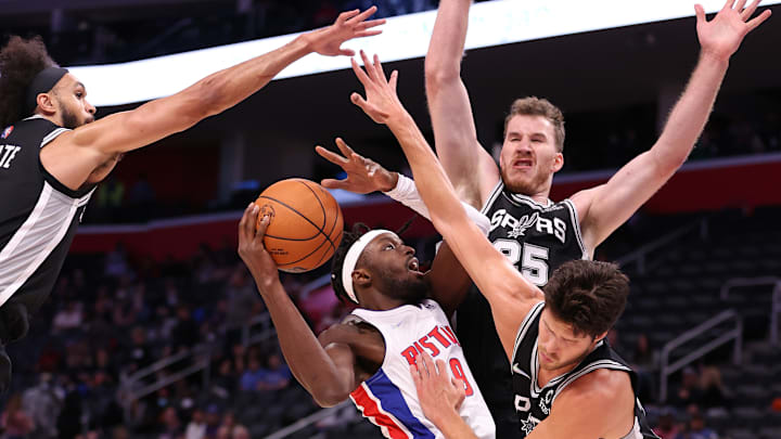 Derrick White Jakob Poeltl Doug McDermott